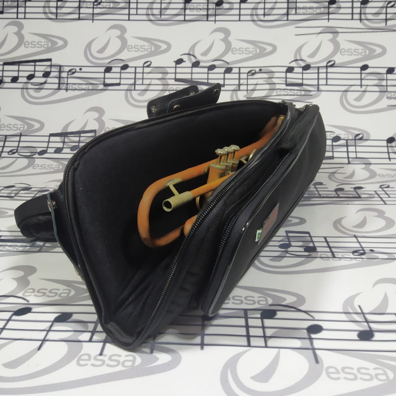 Capa/bag para Trompete couro preto - Imagem 6